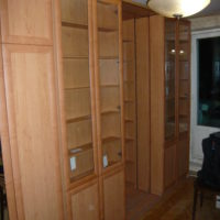 Раздвижной шкаф библиотека для книг - фото