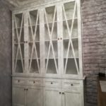 Шкаф для книг в стиле прованс - фото